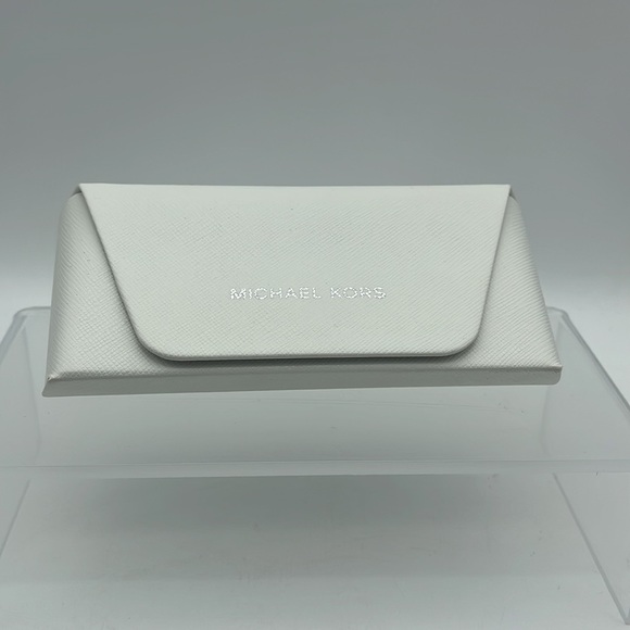 Michael Kors Hard Sunglass Case Lined White NEW - Picture 2 of 6